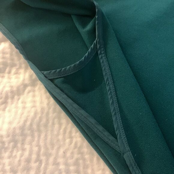 BANANA REPUBLIC, sleeveless, V-neck,. Small. New condition - Picture 2 of 7